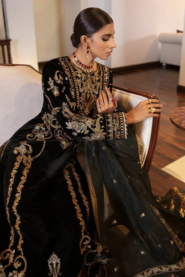 BAROQUE EMBROIDERED VELVET UF-42 - Image 3