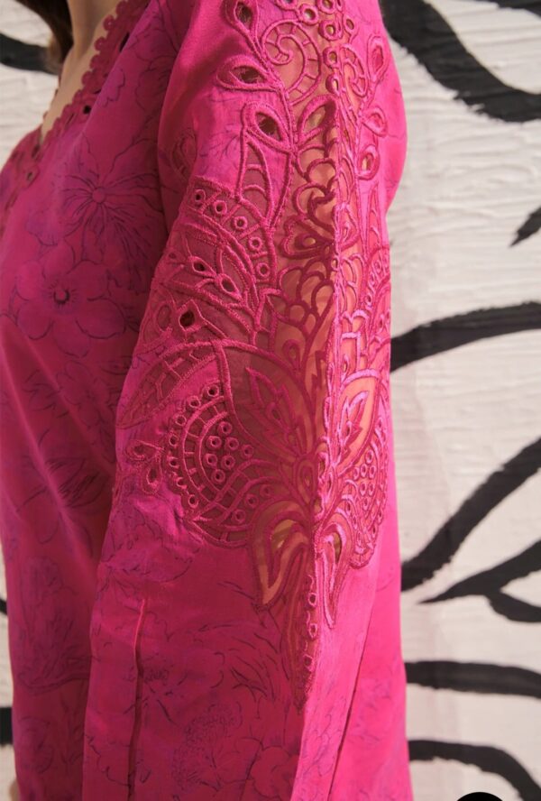 BAROQUE 3PC STITCHED EMBROIDERED LAWN UF-308 - Image 4